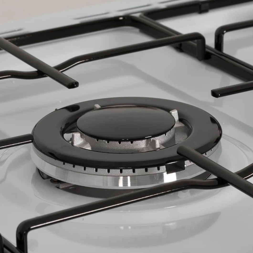 Svan Cocina Gas Butano 5 Zonas de Cocción, Horno 59 L, Blanco SKGW5900PB. Control Manual, Quemador WOK triple llama, 2 Programas de Cocción, Cristal en Puerta de Doble Capa, Tapa Abatible