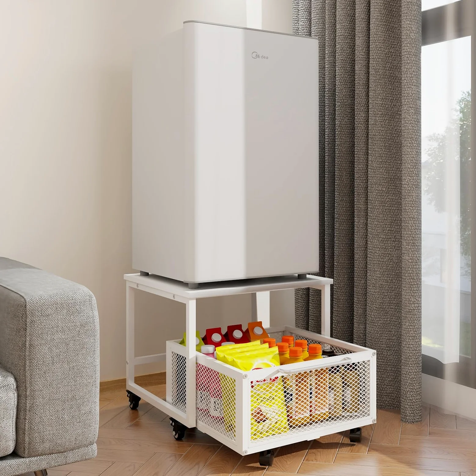 PUNCIA Mueble Soporte Móvil para Mini Nevera con Cesta Metálica Calada | Soporte para Frigorífico Congelador Refrigerador con Base Móvil Estantería con Ruedas para Nevera para Oficina Cocina Salón