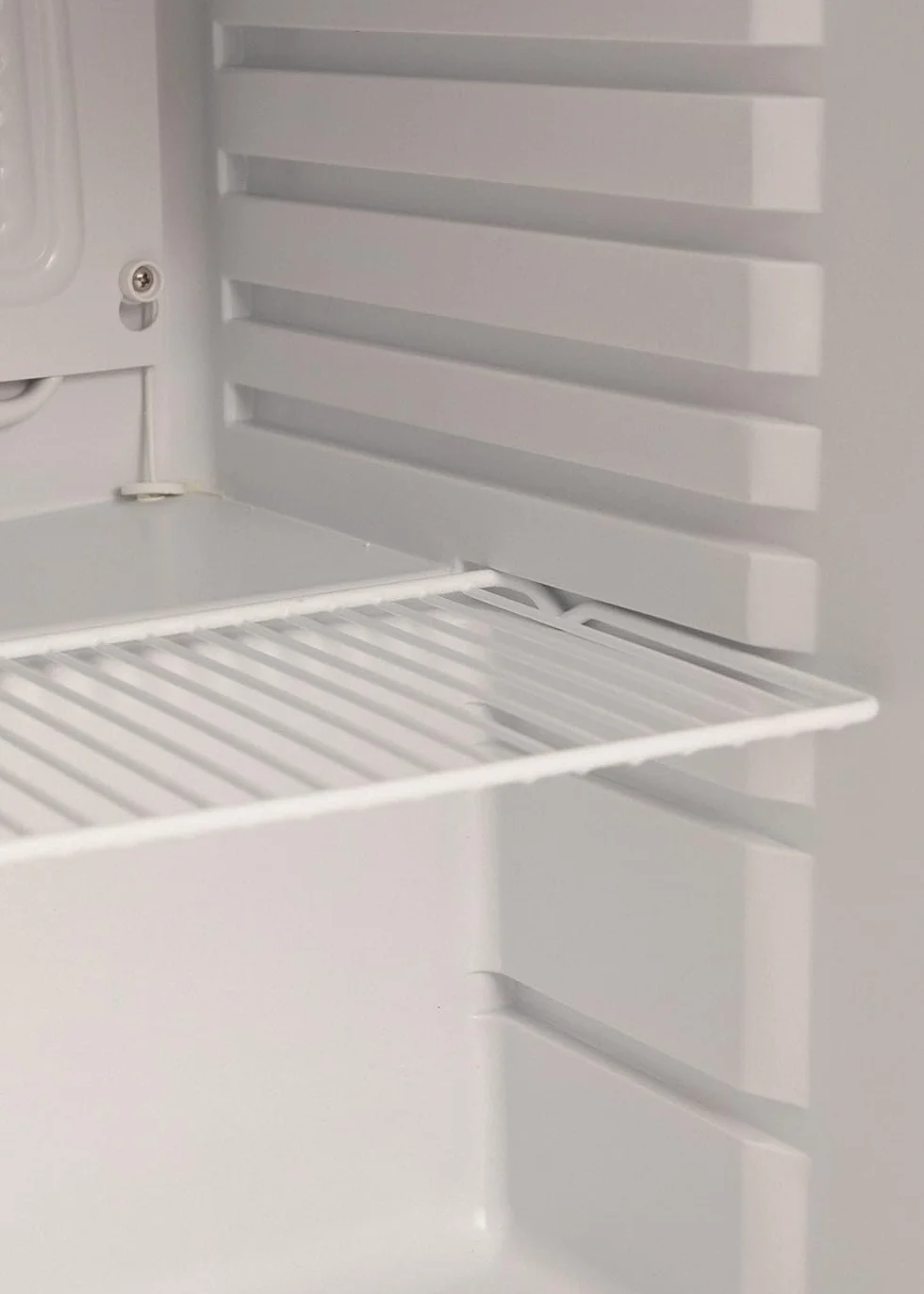 CREATE / RETRO FRIDGE 50 TERRACOTA/Frigorífico blanco roto maneta terracota / 85W, minibar, un estante, diseño retro, 50 cm, dos repisas, capacidad de 48L, bajo consumo, 50x44x49,8 cm