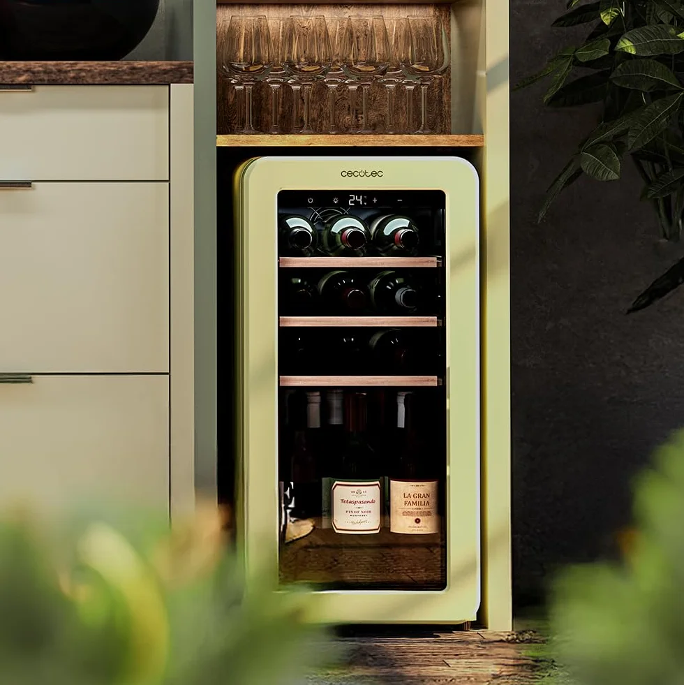 Cecotec Vinoteca 18 Botellas Retro Bolero Grandsommelier Origin 18 Hit Beige. Acabado En Beige Control Led, Temp. 5-20ºC, Compresor, NoFrost, Estantes Madera, Luz Interior, Ventilación