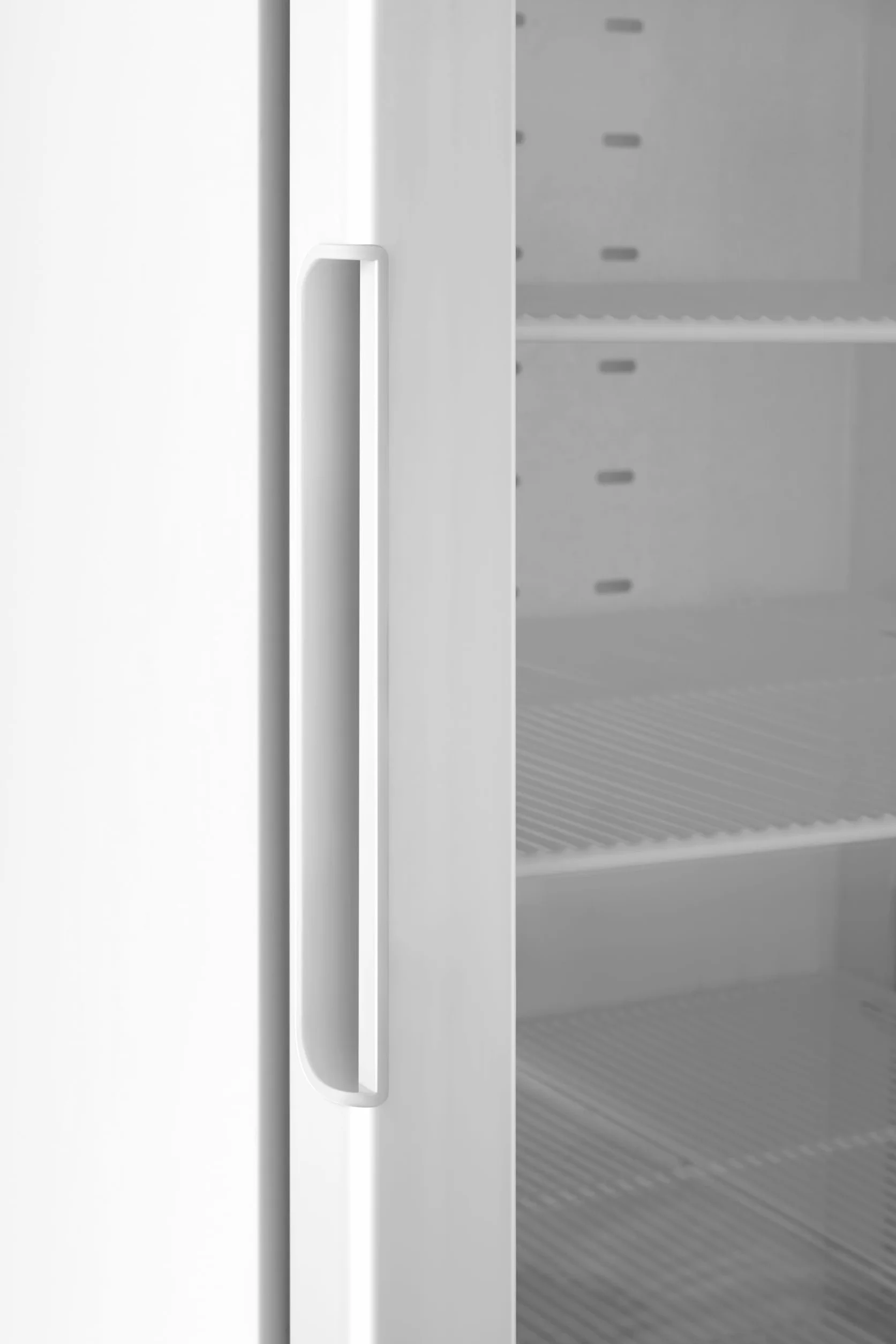 METRO Professional Frigorífico con Puerta de Cristal GRE6600G, 380L, Nevera Vertical con Cerradura, 77.5x72.5x188.5cm, 5 Estantes, Blanco