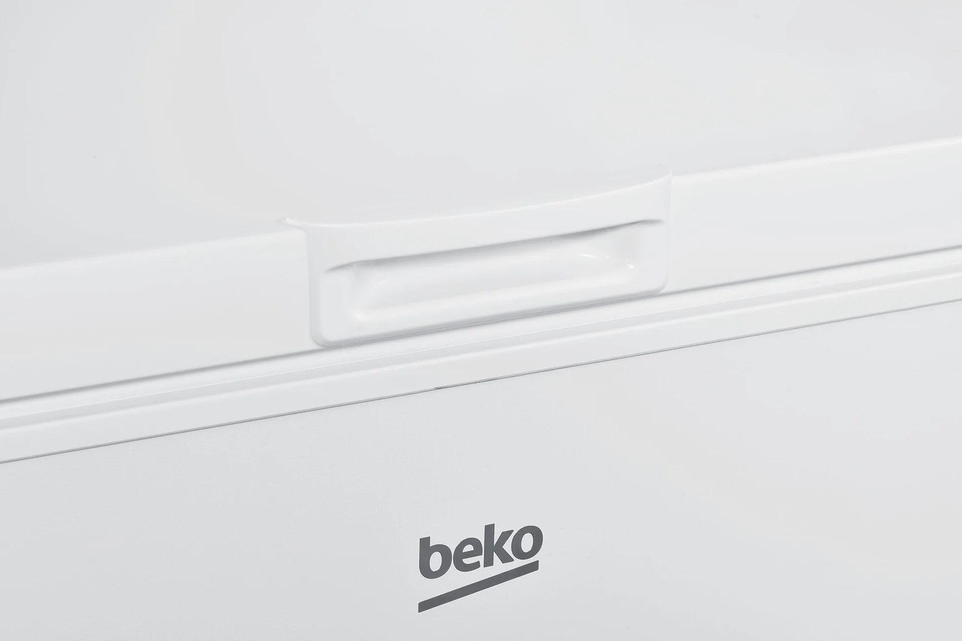 Congelador arcón 91,5cm 54,5cm 200L Beko CF200EWN Clase E 8996613200 Blanco
