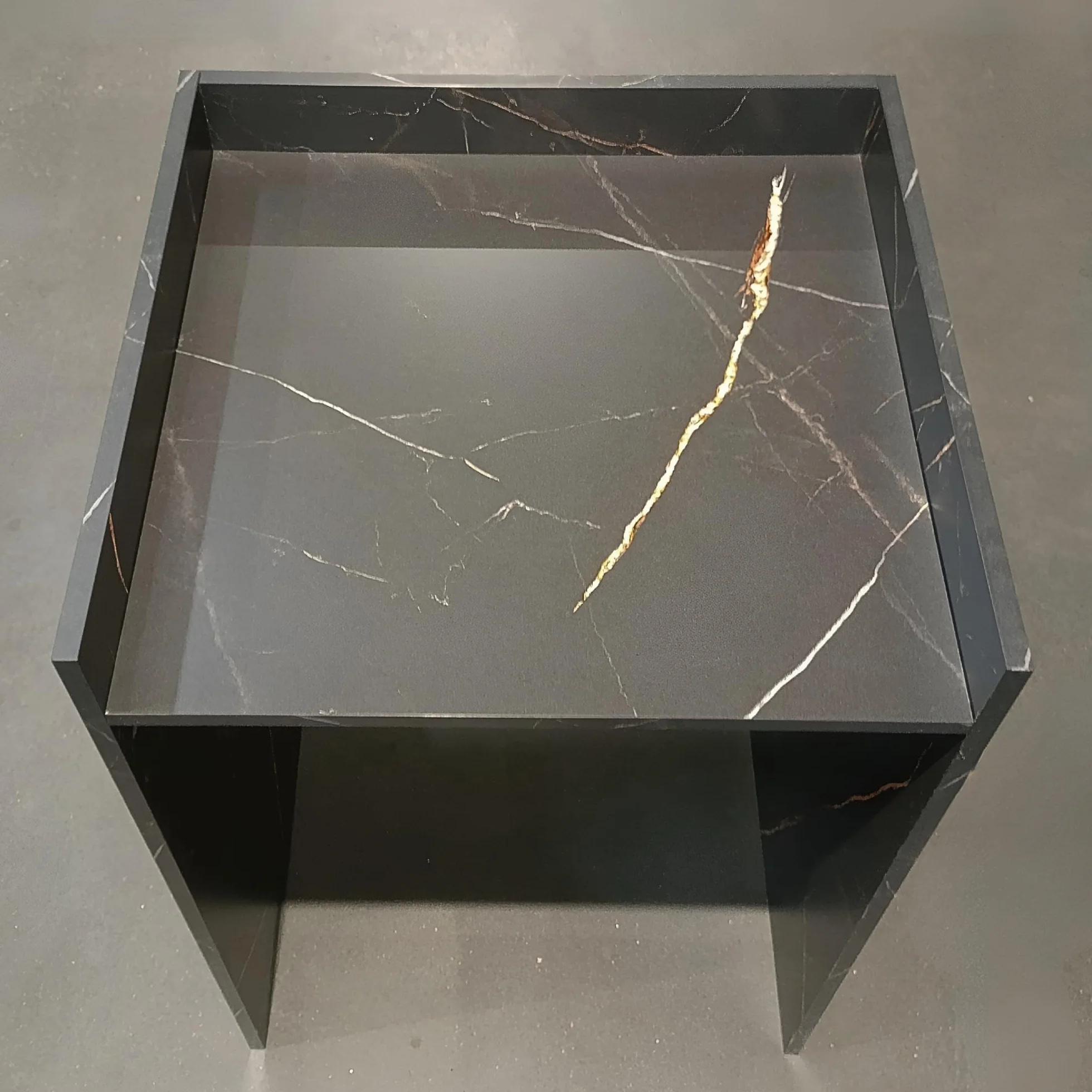 INNOVAHOME Armario para Lavadora Robusto 18mm - Mueble con Protección Antivibración, Borde Alto y Solución de Almacenaje para Lavadero, 66x97x62cm, San Sebastián