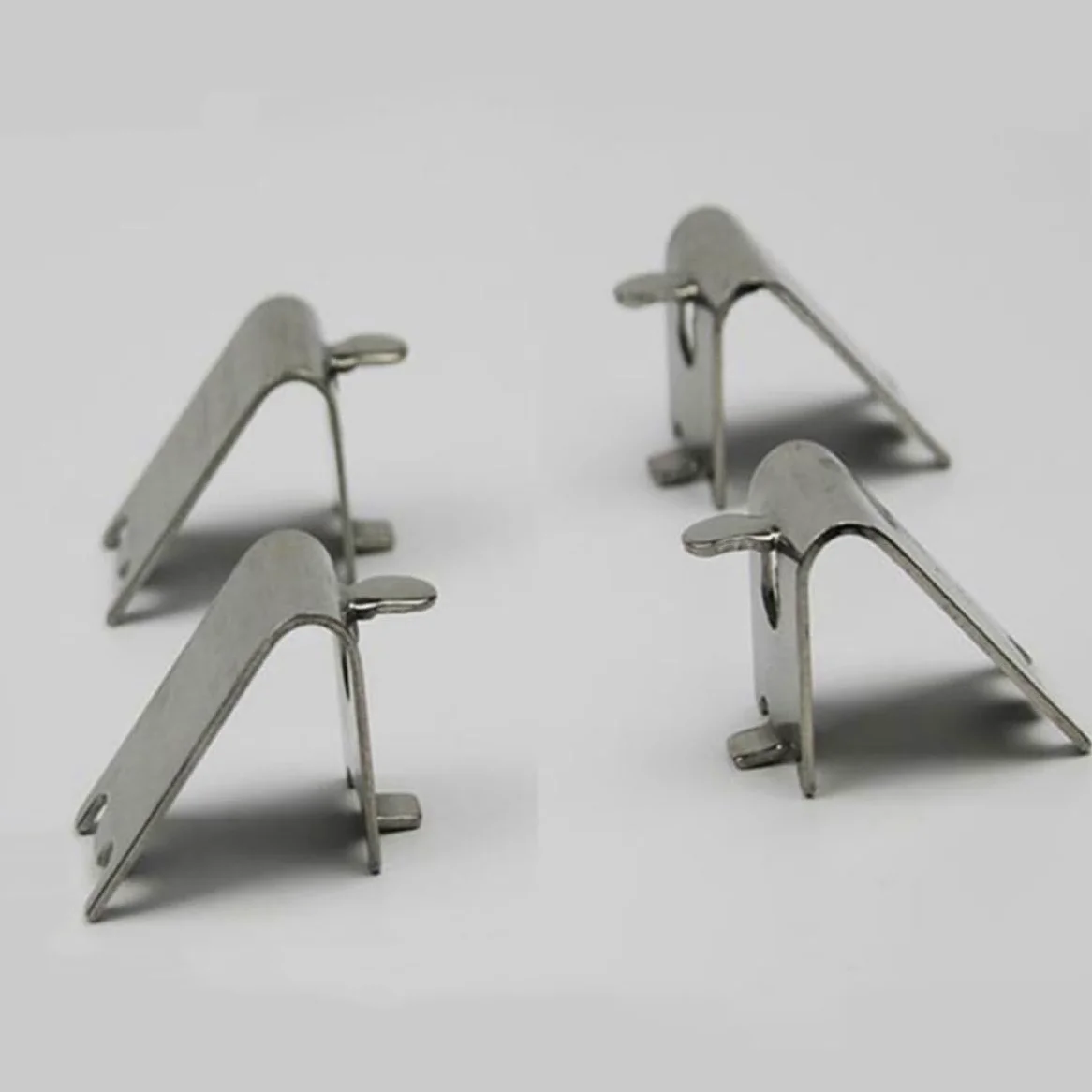 KeuLen Clips for Estante de refrigerador en Forma Z Acero Inoxidable, Soportes for congelador for estanterías Metal y Madera, Uso doméstico Cocina, 25 uds