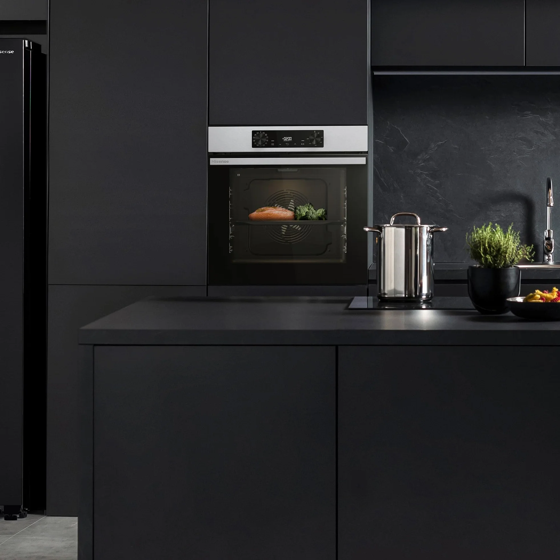 Hisense BI64216EPX - Horno Multifunción Pirolítico, Clase A++, 78L, Fondo 57cm, Guía Telescópica, Calentamiento Rápido, Apertura Y Cierre Suave de Puerta, Air Fry, Modo Pizza, Modo Congelados, Inox
