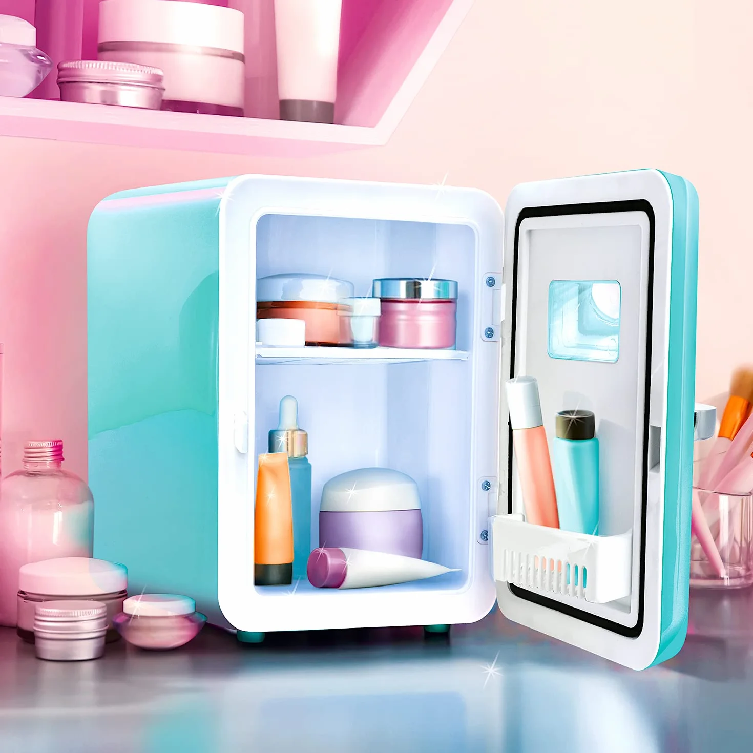 Canal Toys - Mini Fridge - Nevera Portátil - Refrigerador Azul Ideal para Regalo - Neverita con Cable USB y Pegatinas Decorativas - INF037