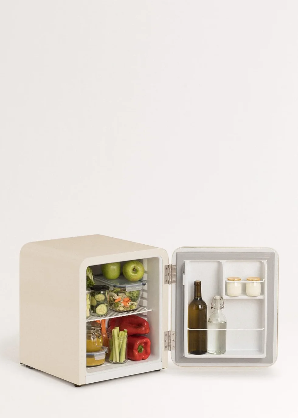 CREATE / RETRO FRIDGE 50 TERRACOTA/Frigorífico blanco roto maneta terracota / 85W, minibar, un estante, diseño retro, 50 cm, dos repisas, capacidad de 48L, bajo consumo, 50x44x49,8 cm
