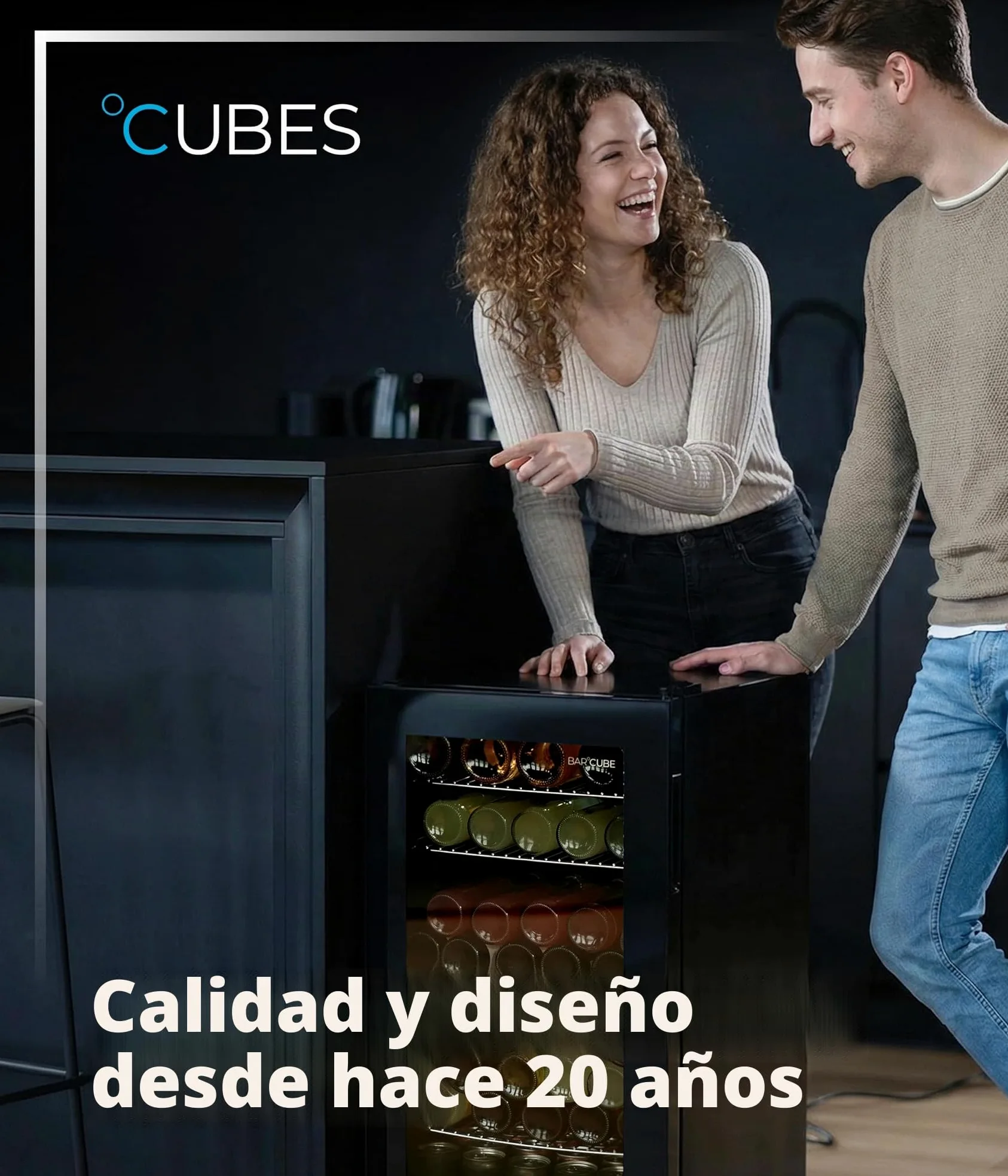°CUBES Frigorífico para bebidas BAR 90L, frigorífico con puerta de cristal, con 4 estantes