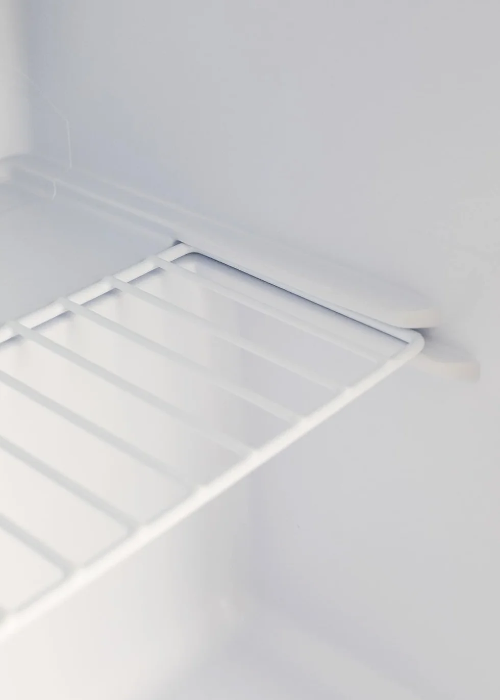 CREATE / FRIDGE MINIBAR/Nevera mini bar Negro/Bajo Consumo, Puerta Reversible, 43L de Capacidad, 65W