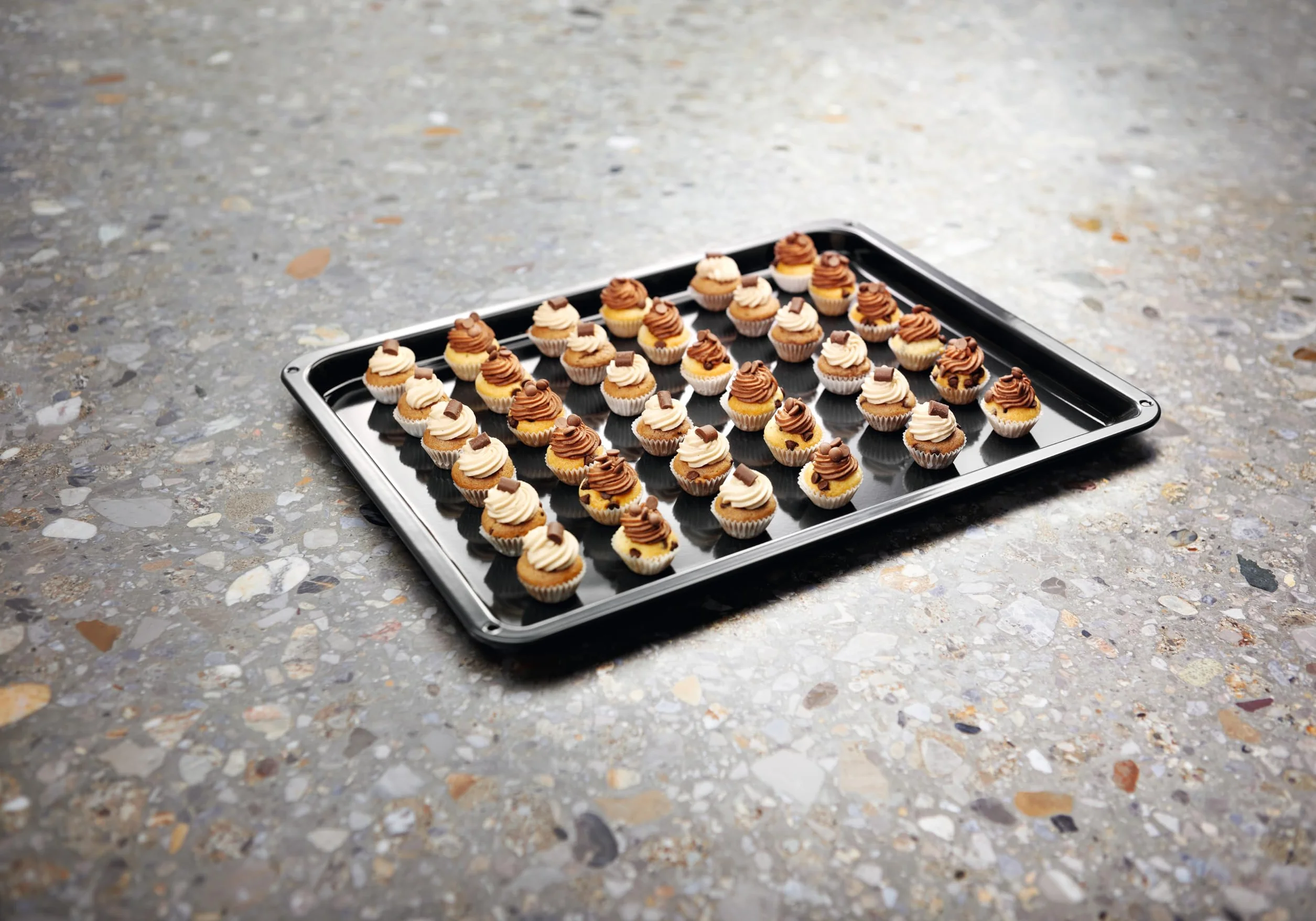 Electrolux EOH3H54X Horno Eléctrico de Convección, Multifunción, Grill Integrado, Serie 300, 7 Funciones, Cocción Multinivel, Limpieza AquaClean, 72 L de Capacidad, Inox Antihuellas, Clase A+