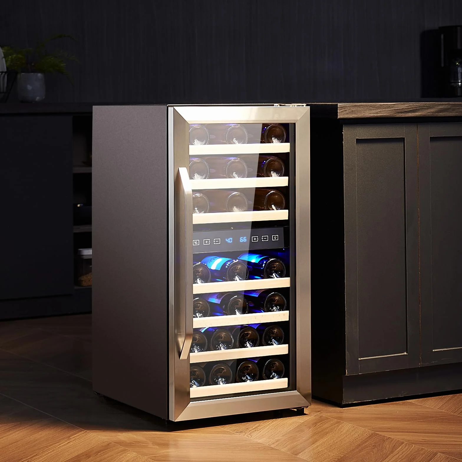 VEVOR Enfriador de Vino para 33 Botellas de Doble Zona y Temperatura, Independiente con Refrigeración por Aire Circulante y Control Digital, Puerta de Vidrio Templado Protección UV, 395 x 580 x 840 mm