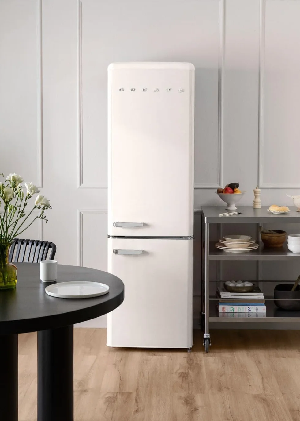 CREATE / FRIDGE STYLANCE/Frigorífico Combi 244L Blanco roto/Diseño y estilo Retro Vintage. Materiales resistentes. Práctica y funcional. 90W