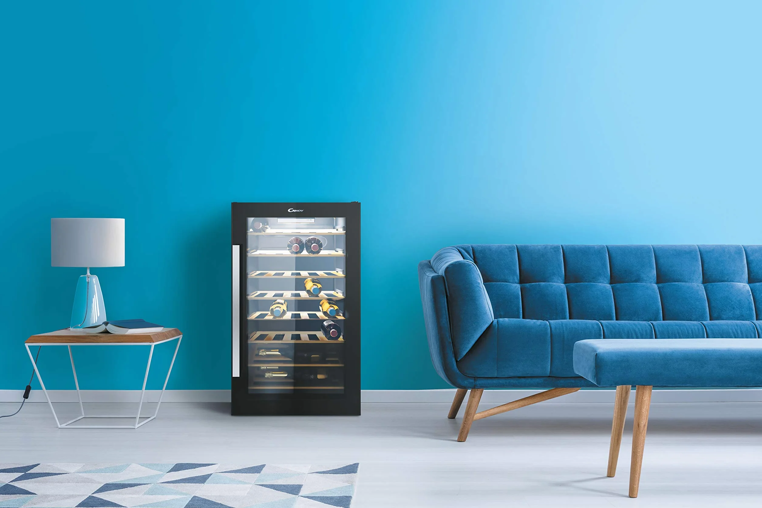 Candy CWC 154 EEL/N, Vinoteca, Capacidad 41 botellas, Wi-Fi, Luces LED, Baldas madera, Tratamiento anti uv, Puerta doble cristal reversible, 39dba, Clase A, Negro, 41 botellas plus Wi-Fi